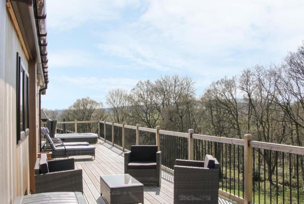 Fabulous Detached Lodge With Hot Tub Two Nights Minimum Stay Bridgnorth Zewnętrze zdjęcie